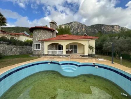 Freistehende Villa Mit Pool Zum Verkauf Zu Einem Erschwinglichen Preis Im Dalaman Akkaya Tal