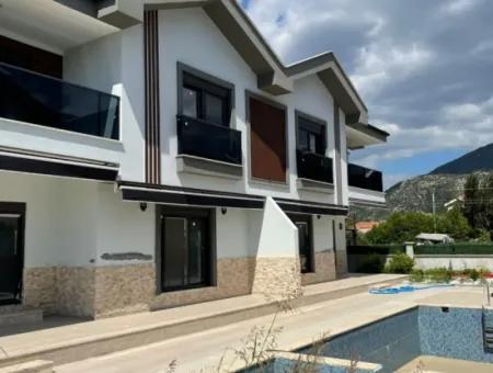 Dalaman Karaçalı'da Satılık İkiz Villa