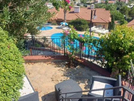 Göcek'te Site İçerisin De 4+1 Satılık Villa