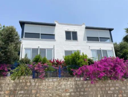 Dalaman Da Deniz Manzaralı Satılık Muhteşem Villa